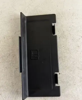 Land Rover Discovery Sport Fuse box cover FK7214K016BA BJ3206040 BJ3206040A