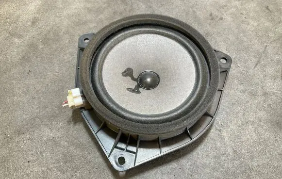 Toyota Hilux (AN10, AN20, AN30) Front door high frequency speaker 861600K060 V72KBF1 TS04009ZT
