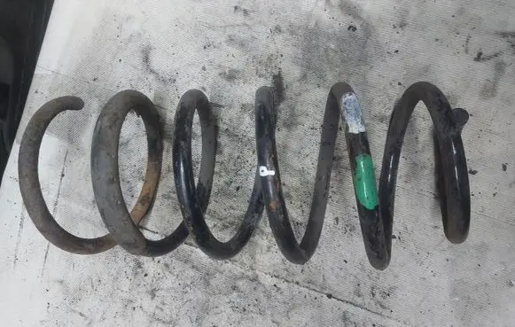 Volvo XC90 Front coil spring