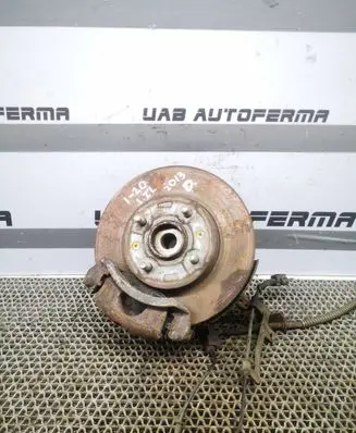 Hyundai i20 (PB PBT) Front wheel hub