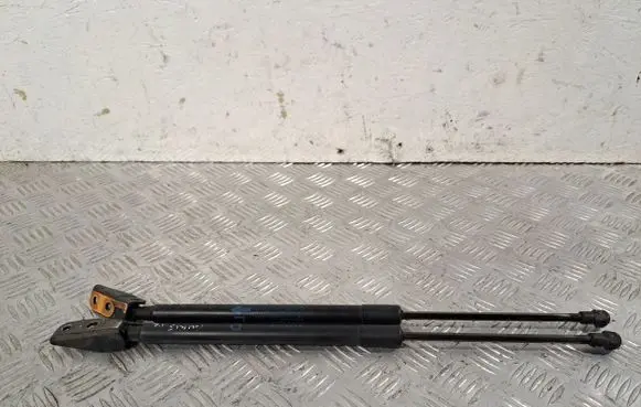 Toyota Auris 150 Tailgate/trunk strut/damper 6896002081 6895002091