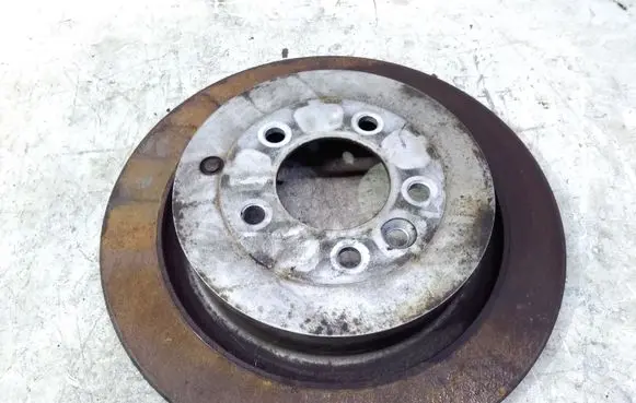 Land Rover Discovery 4 - LR4 Rear brake disc