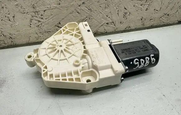 Audi Q5 SQ5 Front door window regulator motor 8K0959801B