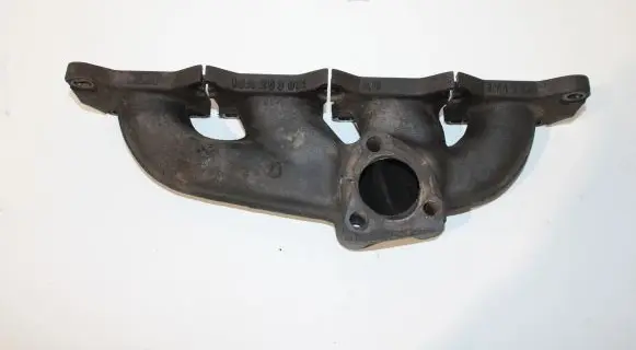 Audi A3 S3 8L Exhaust manifold 06A253033