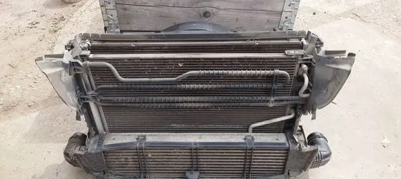 Mercedes-Benz C W204 Radiator set A2045000493 A2045003703 2045000493