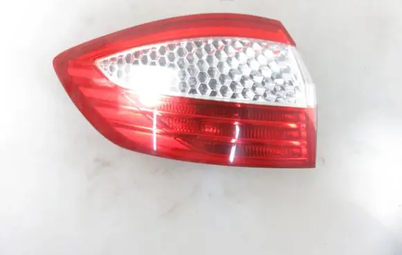 Ford Mondeo MK IV Rear/tail lights 7S7113405B