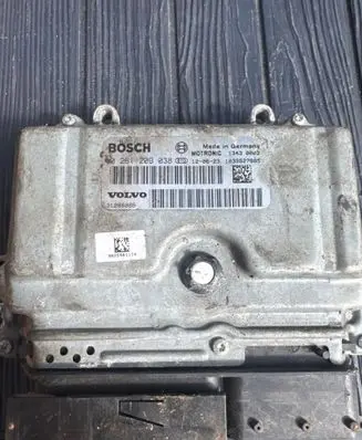Volvo V50 Engine control unit/module 0261209038