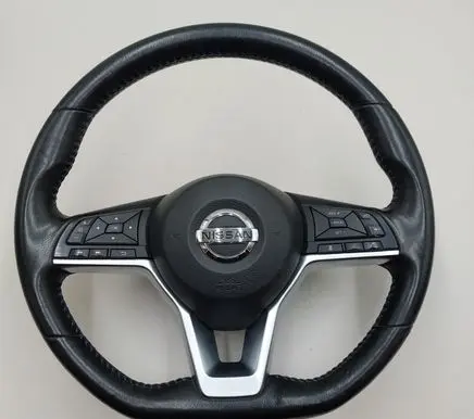 Nissan Leaf II (ZE1) Steering wheel