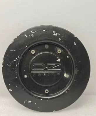 BMW 3 E36 Non-original wheel cap M298