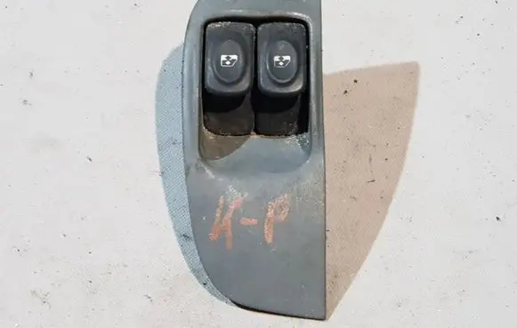 Renault Megane I Electric window control switch 838099D
