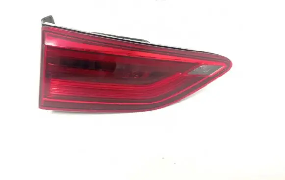 Tailgate rear/tail lights