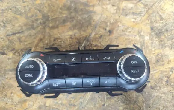 Mercedes-Benz CLA C117 X117 W117 Climate control unit A2469000715 5HB01044807 A2469010805