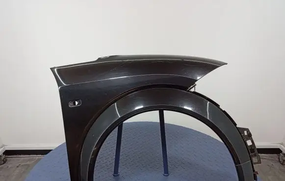 Audi A2 Fender LZ9W