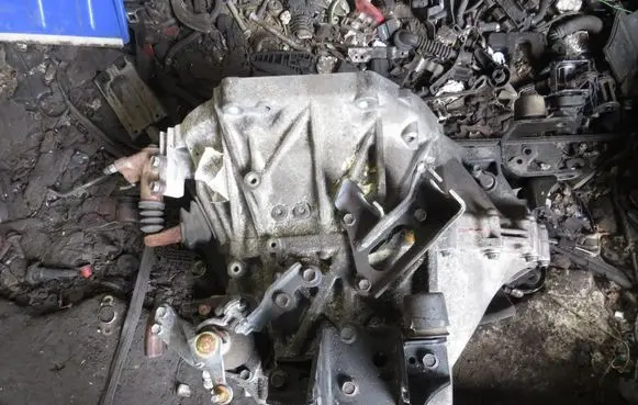 Toyota Avensis T270 Manual 5 speed gearbox 1XB1BC-K