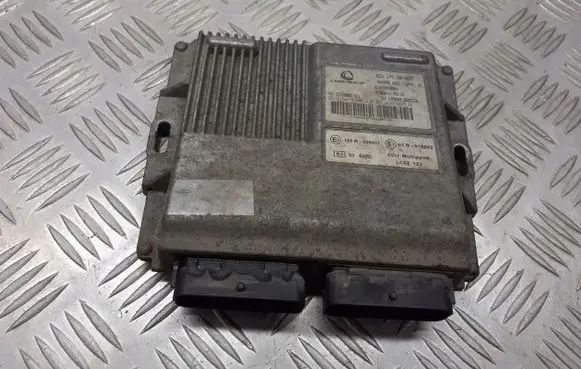 Seat Ibiza IV (6J,6P) Engine control unit/module 03E906023M