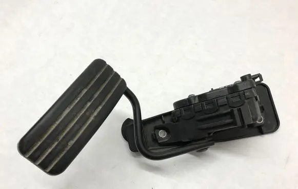 Renault Espace - Grand espace IV Accelerator throttle pedal 8200007513 6PV00811918 8200104482