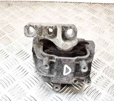 Audi A3 S3 8P Engine mount bracket 1K0199262CB