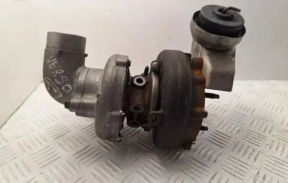 Toyota Corolla Verso AR10 Turbo 172010R020 07111400747 172010R022