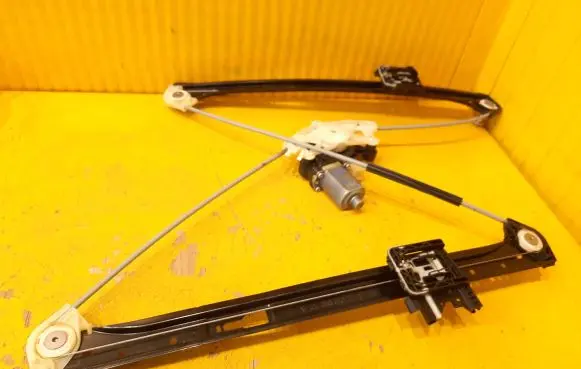 Porsche Macan (95B) Front window lifting mechanism without motor 95B837462A 5Q0959820C