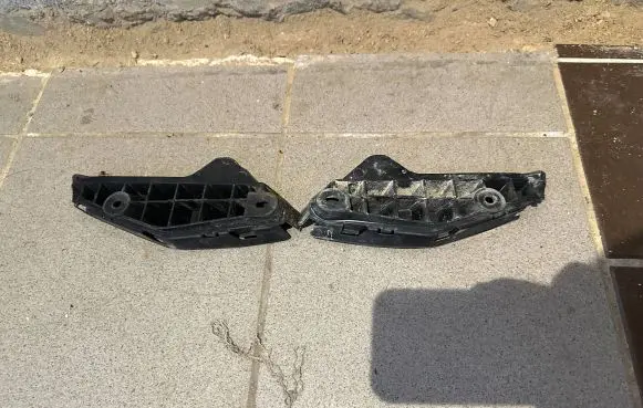 Volkswagen Amarok Front bumper mounting bracket 2H0807183A 2H0807184A