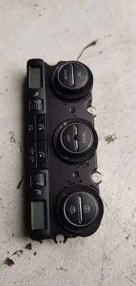 Volkswagen PASSAT B6 Climate control unit