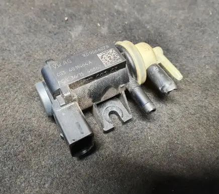 Volkswagen PASSAT CC Turbo solenoid valve 1K0906627B