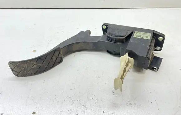 Audi A3 S3 8L Accelerator throttle pedal 1J1721503K 0281002342 03G121270
