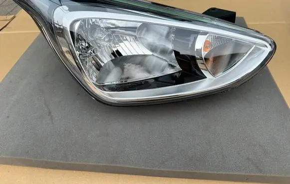 Hyundai i10 Headlight/headlamp 92102B9000 01043011200010