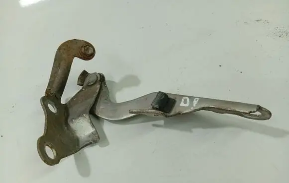 Toyota Corolla E120 E130 Engine bonnet/hood hinges 