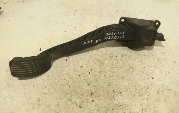 Citroen C4 I Picasso Accelerator throttle pedal 9654745380 0280755045