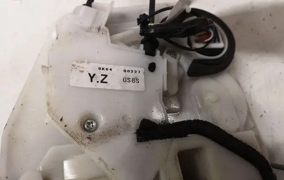 Mazda 6 Front door lock 9K04B0227