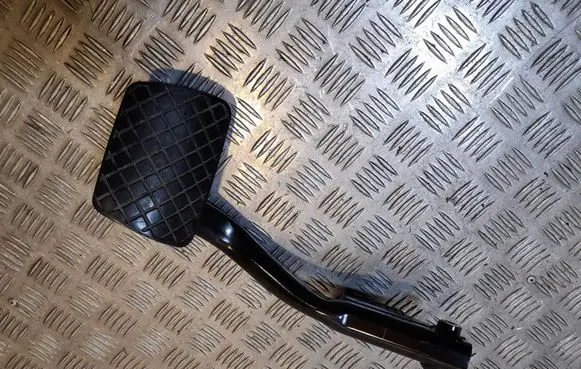 Audi Q7 4M Brake pedal 4M1723140