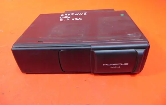 Porsche Cayenne (9PA) CD/DVD changer 7L5035111C