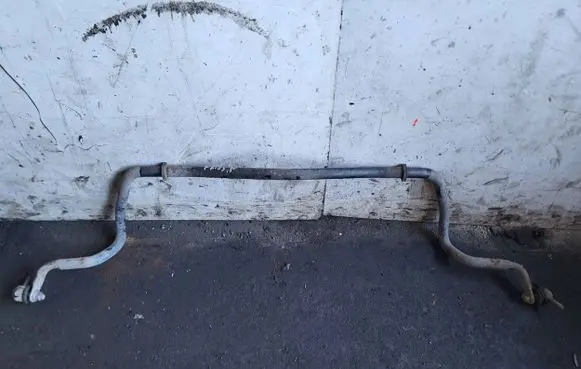 Toyota Prius (NHW20) Front anti-roll bar/sway bar