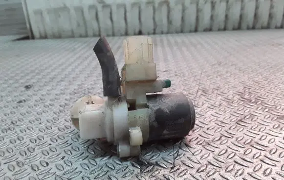 Dodge Durango Windscreen/windshield washer pump 600436372552