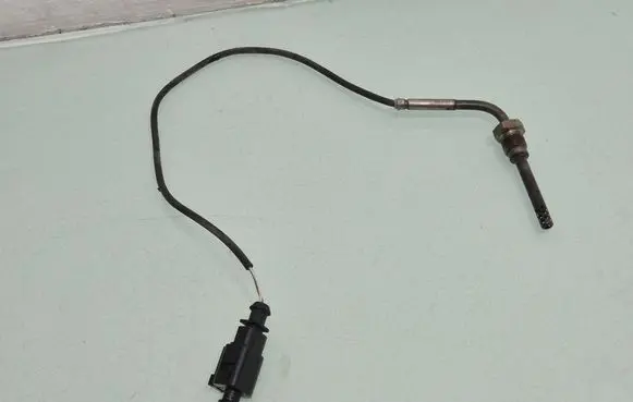 Audi A6 S6 C6 4F Exhaust gas temperature sensor 038906088A