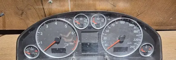 Audi A6 S6 C5 4B Speedometer (instrument cluster) 4b0920900r