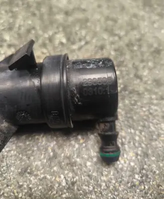 BMW 1 E81 E87 Headlight washer spray nozzle 7001949 03101