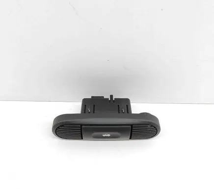Jaguar XJ X40 Tailgate/boot open switch button GNC6880AA