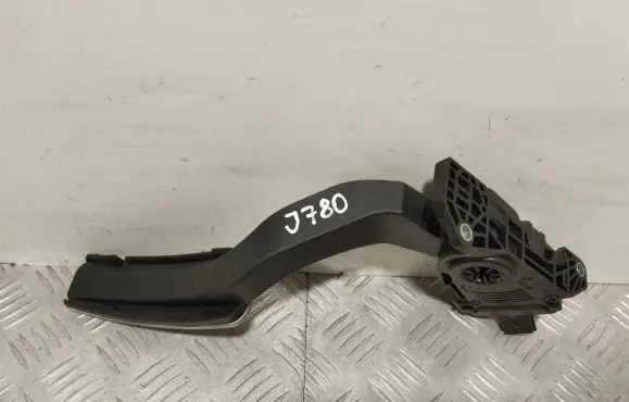 Maserati Ghibli Accelerator throttle pedal 04861716AD