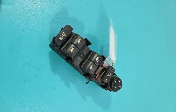 Peugeot 5008 Electric window control switch 96650620ZD IMPRK1480830