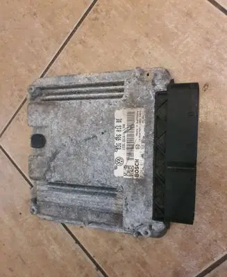 Skoda Octavia Mk2 (1Z) Engine control unit/module 03G906016BE 1039S07020 81011947