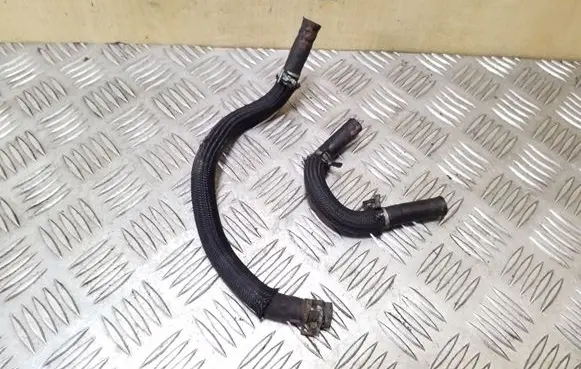 Toyota Avensis T270 Fuel line pipe