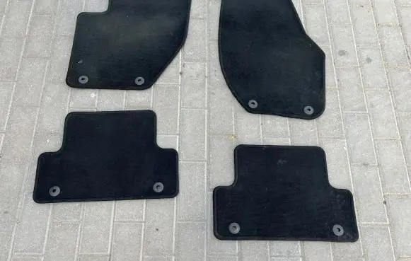 Volvo V40 Cross country Car floor mat set 
