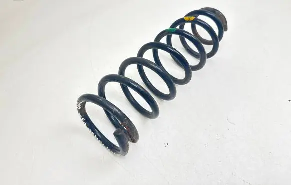 Toyota Corolla Verso E121 Rear coil spring