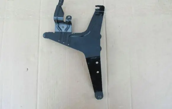 Mercedes-Benz SLK R172 Radiator mount bracket A1725040540