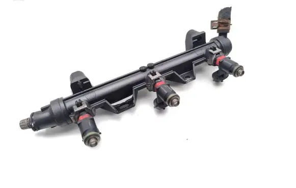 Volkswagen Polo V 6R Fuel injectors set 03E906031C 03E133319E 03E133320A