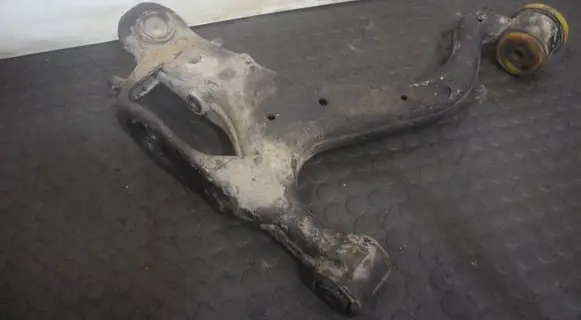 Land Rover Discovery 3 - LR3 Rear control arm