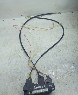 Opel Vivaro Sliding door lock 