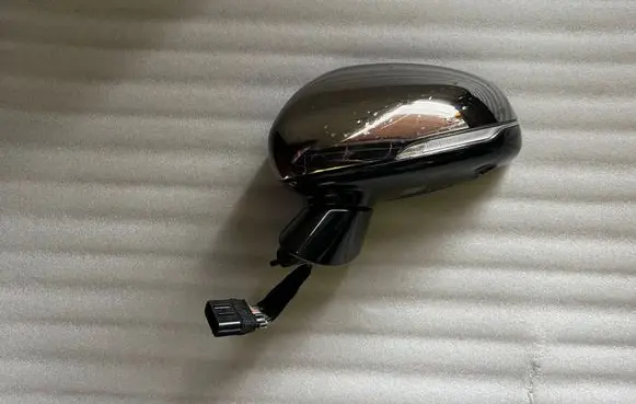 KIA Stinger Front door electric wing mirror